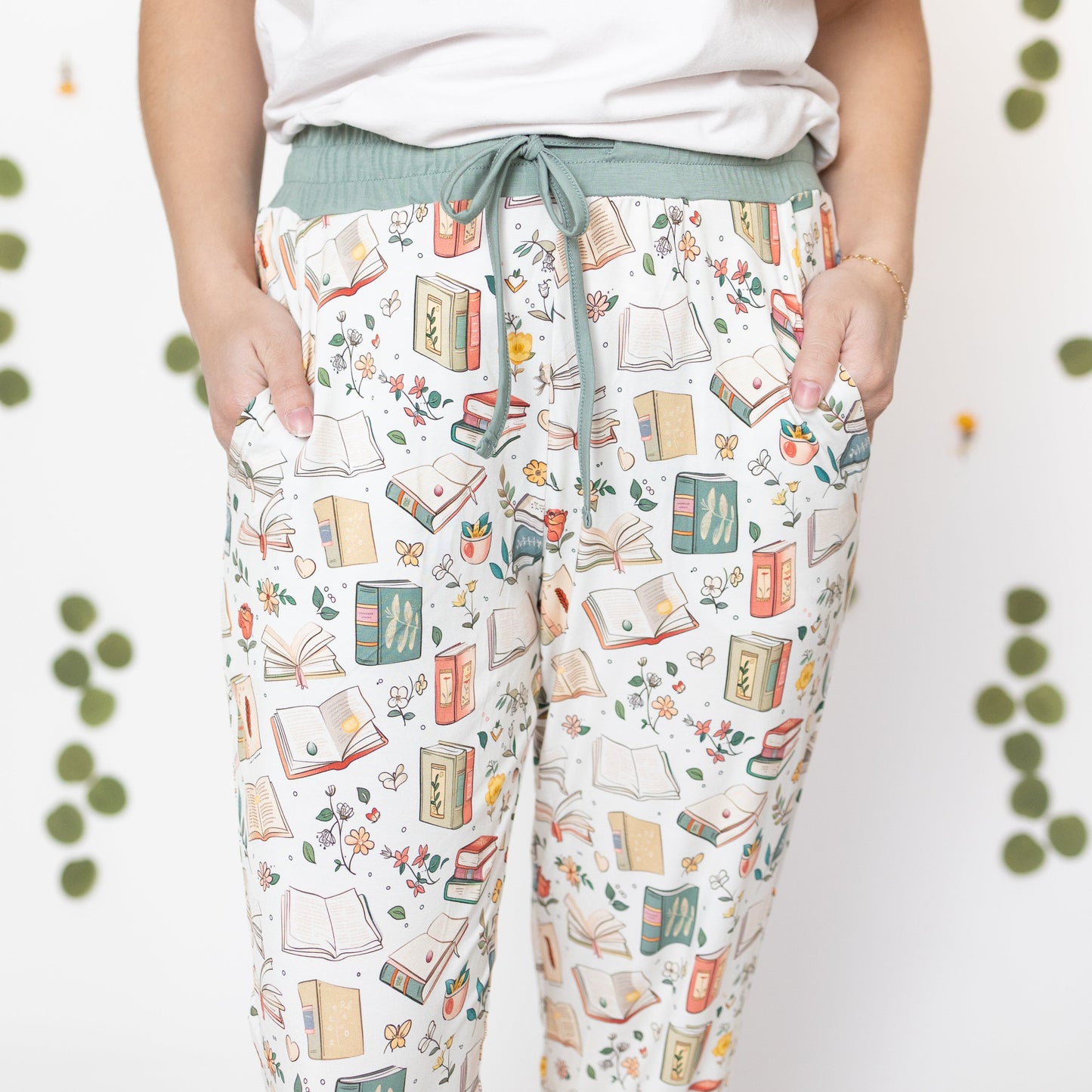 Book Club Women's Joggers