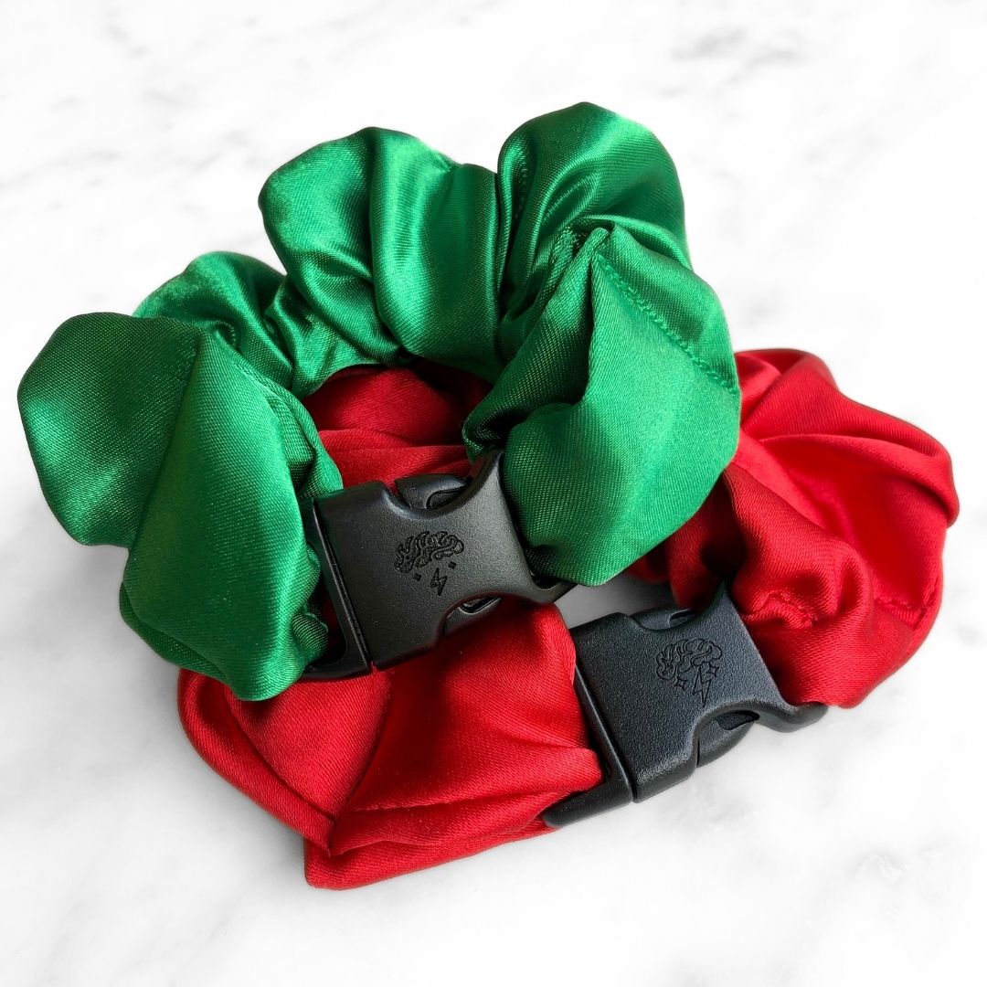 Jolly Duo - 2-Pack Christmas Holiday Buckle Scrunchies - No Snagging, No Tangles