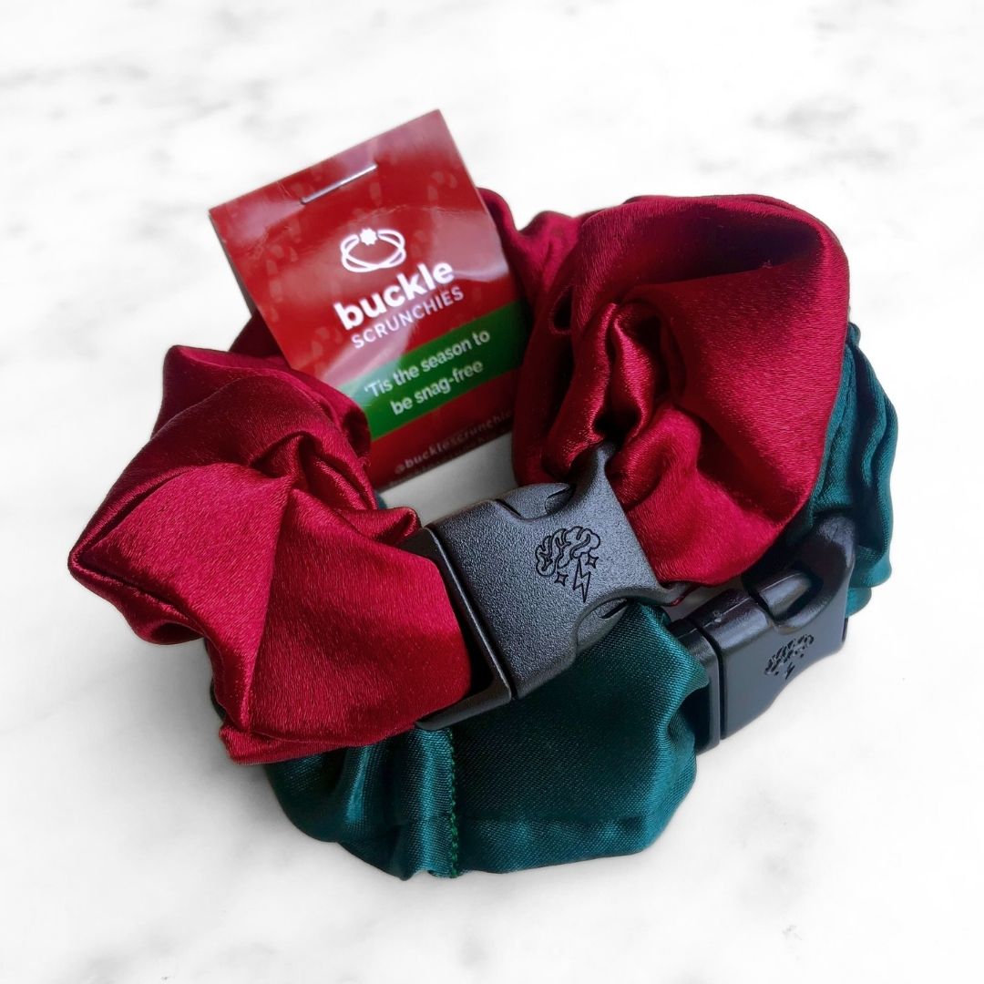 Holly Duo - 2-Pack Christmas Holiday Buckle Scrunchies - No Snagging, No Tangles