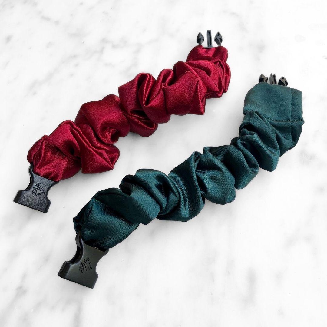 Holly Duo - 2-Pack Christmas Holiday Buckle Scrunchies - No Snagging, No Tangles