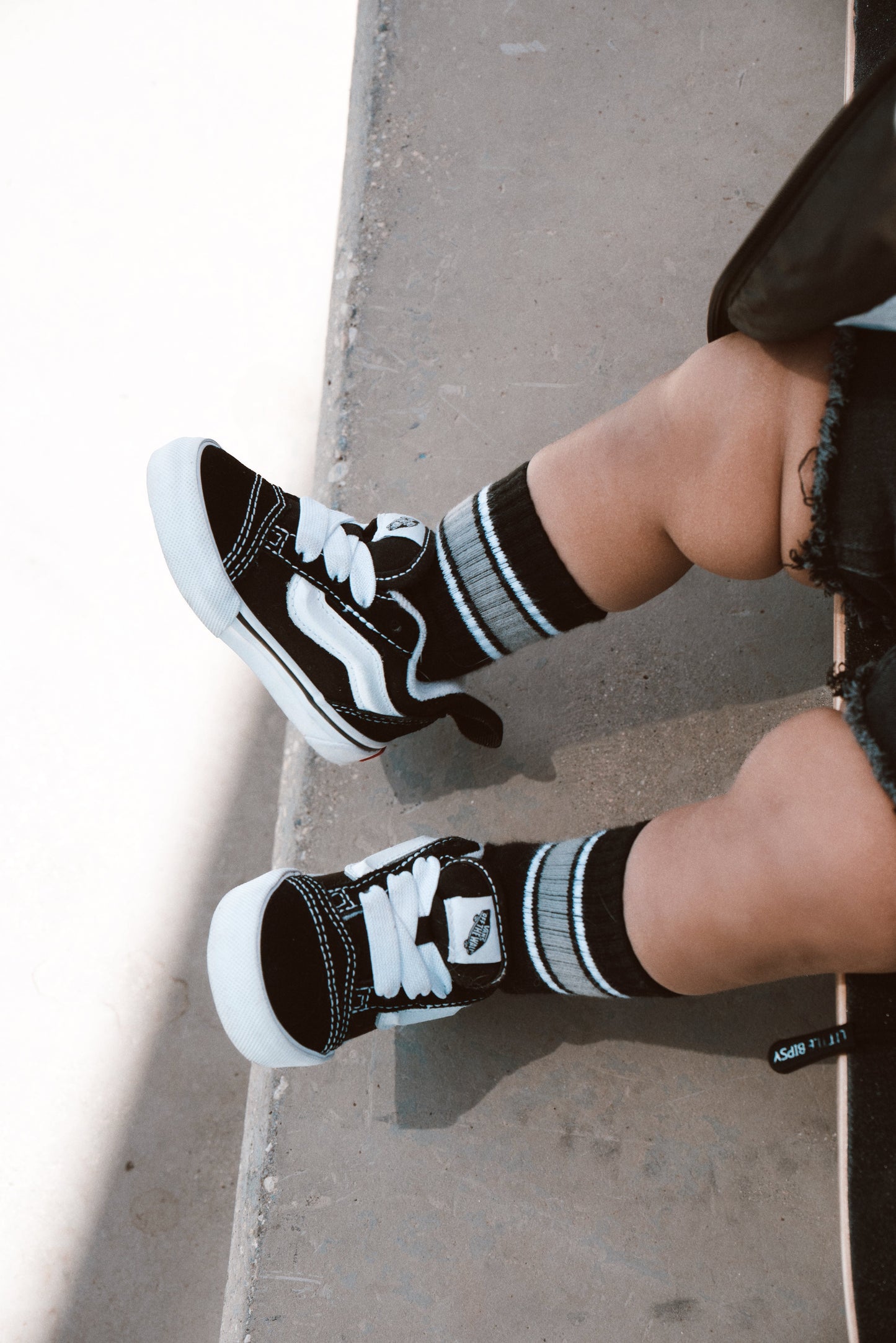 Monochrome Stripe