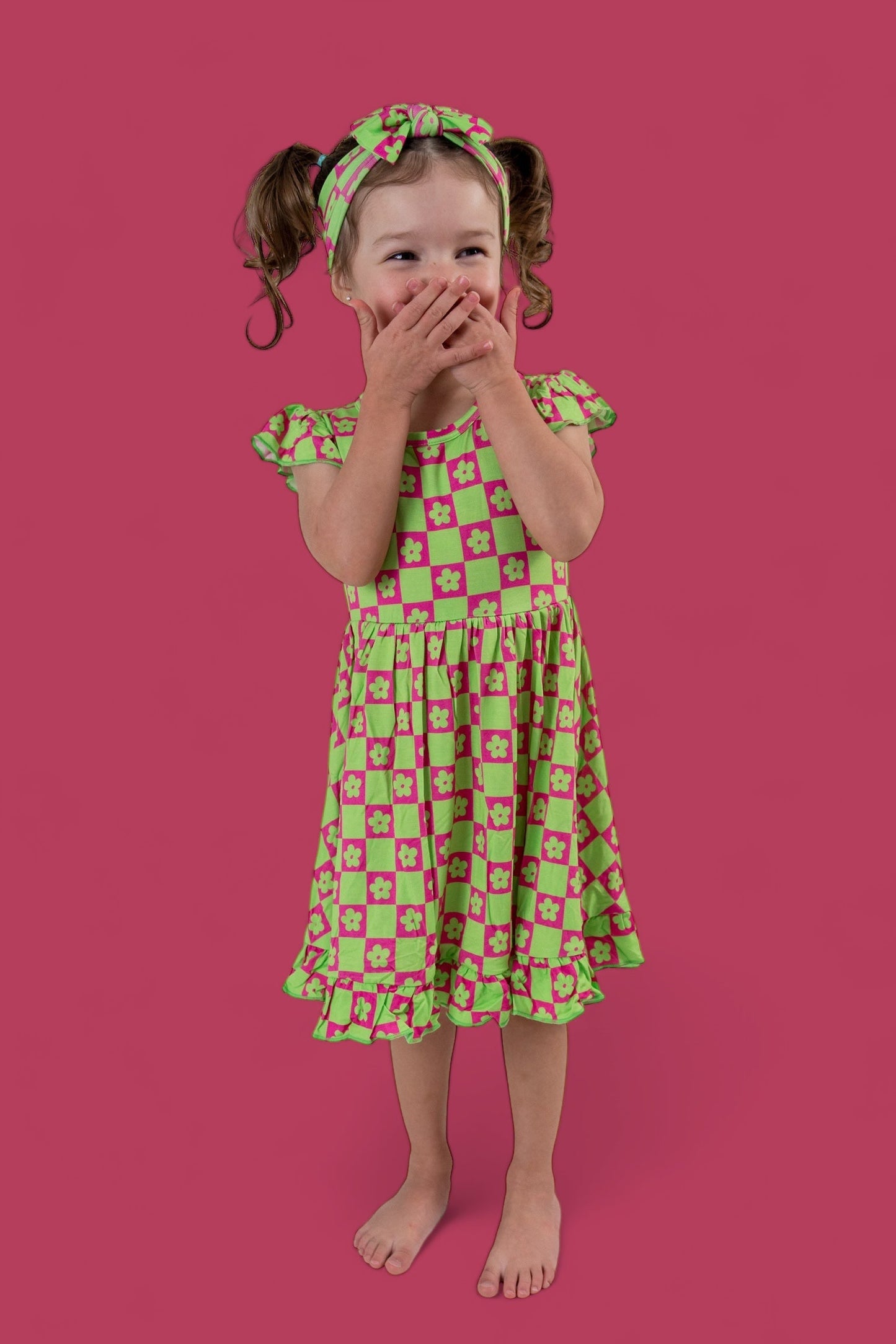 WILD DAISY CHECKERS DREAM BOW