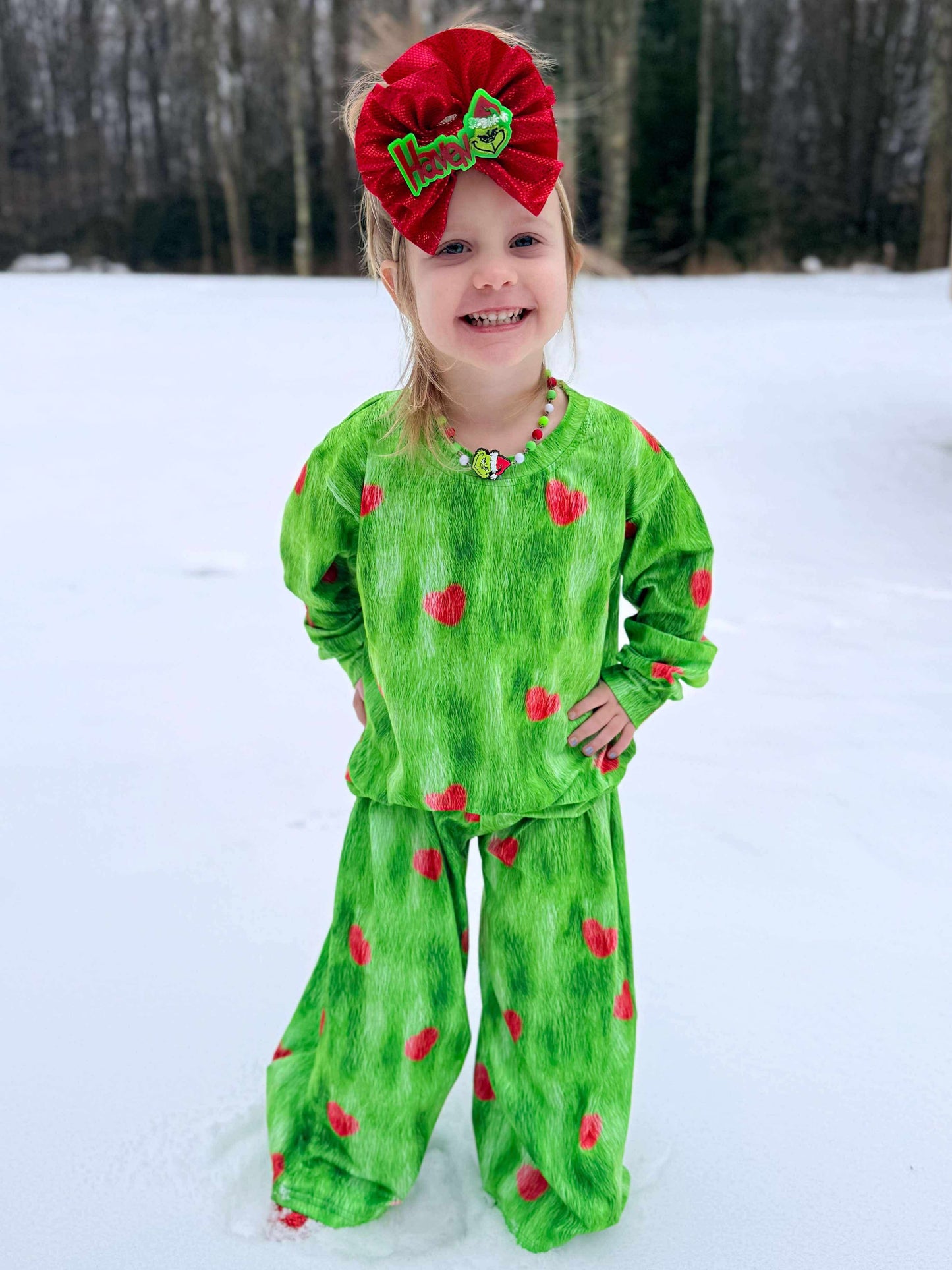 Green and red heart lounge set