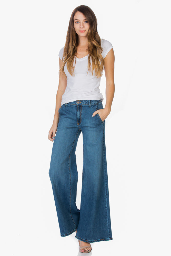Calamigos Mid-Rise Super Wide Leg Denim Jeans in Medium Wash