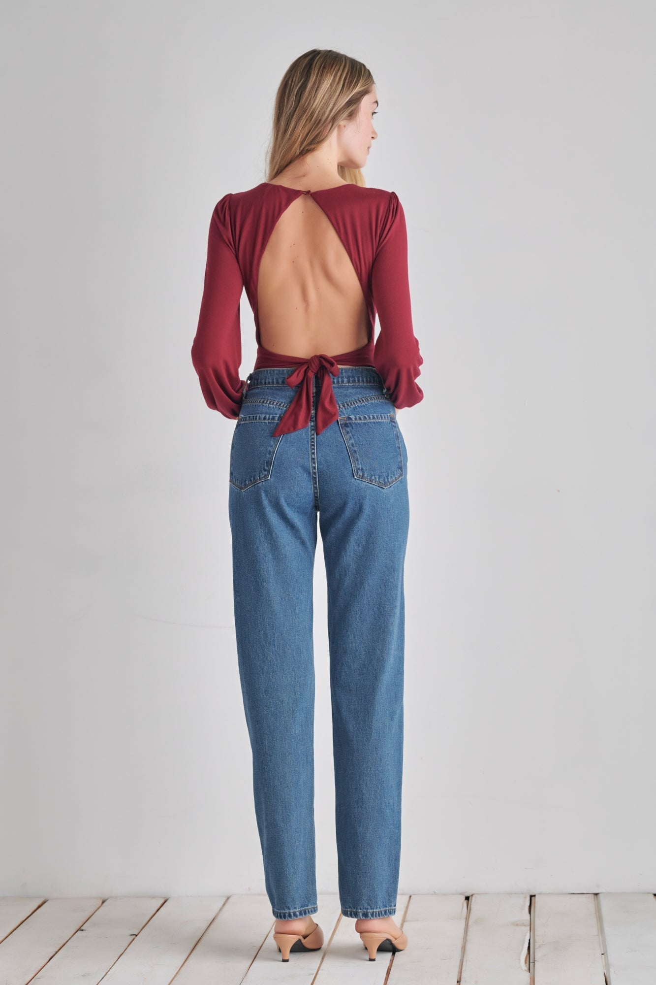 Romantic V-Neck Balloon Sleeve Tie-Back Bodysuit-Red