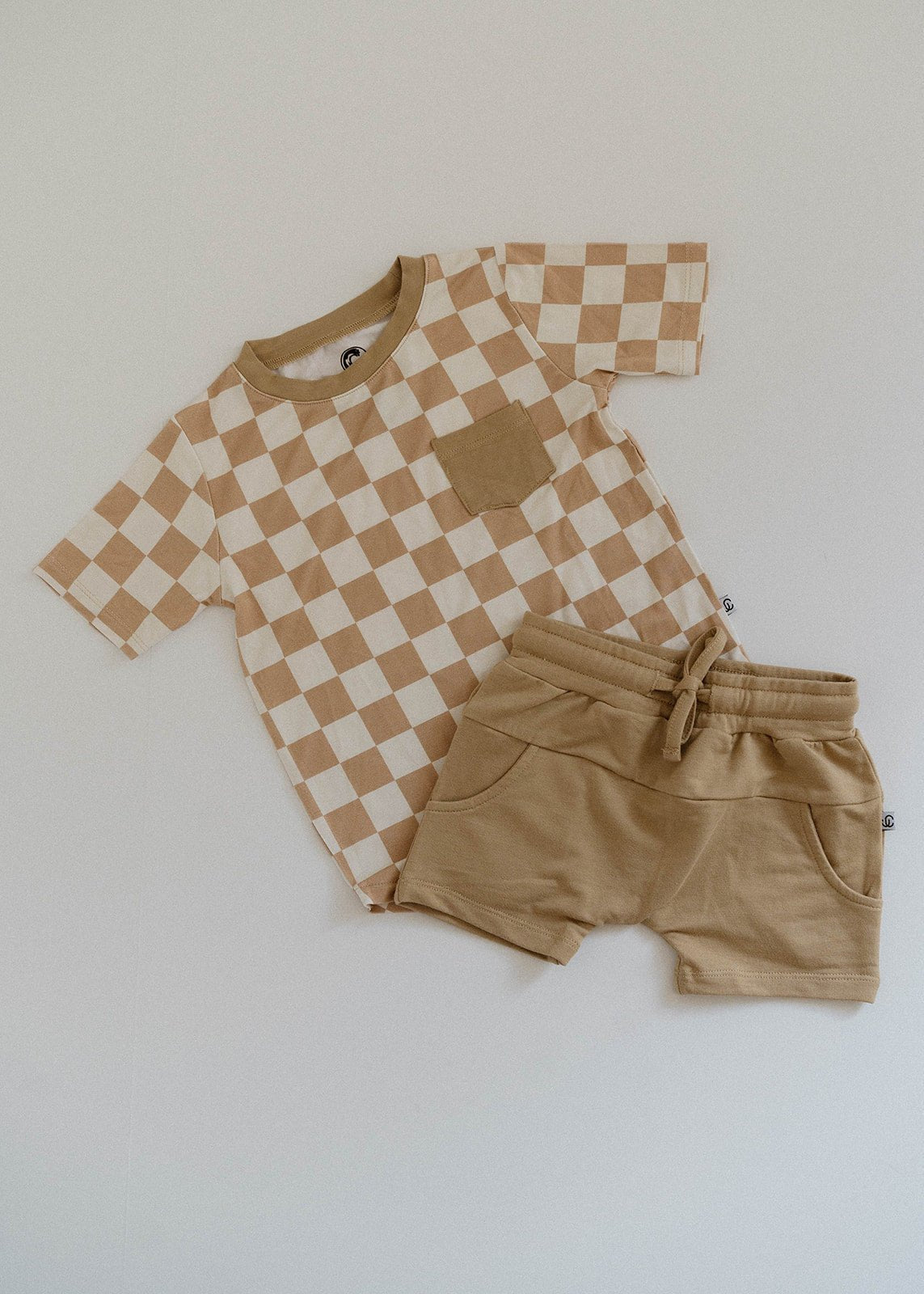 Checkered pocket tee- Desert Tan