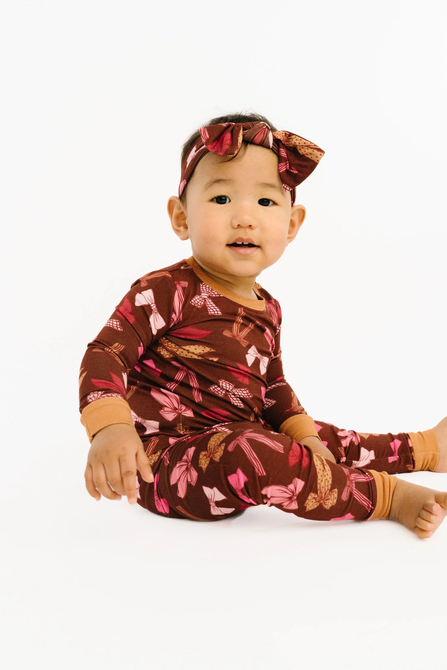 Little One Shop: Darling Bows Print Bamboo Two Piece Set