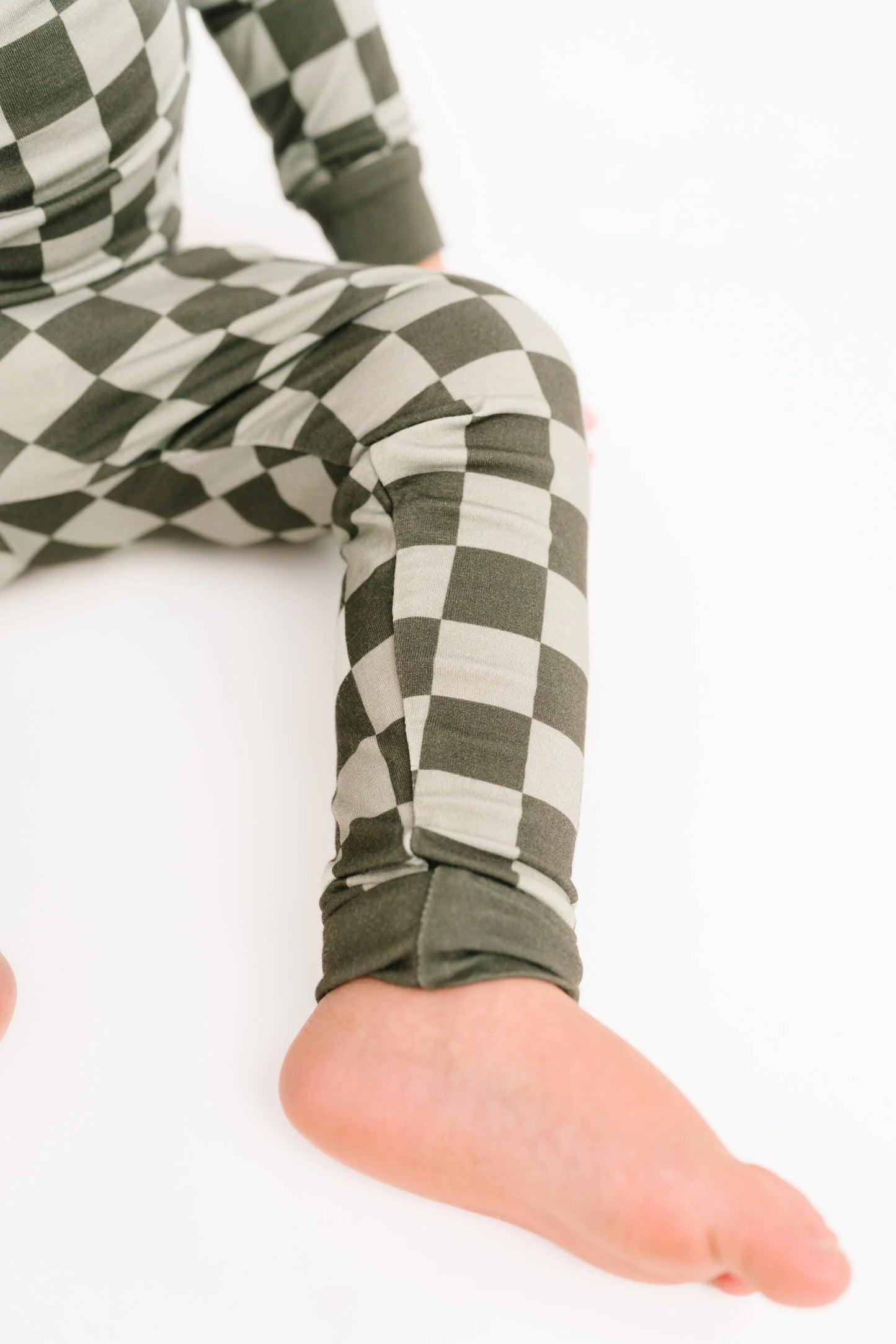 Little One Shop: Pine Checkered Bamboo Two Piece Set